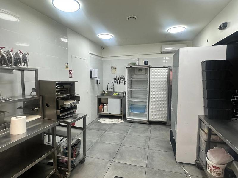 Fonds de commerce - Magasins - 82 m²