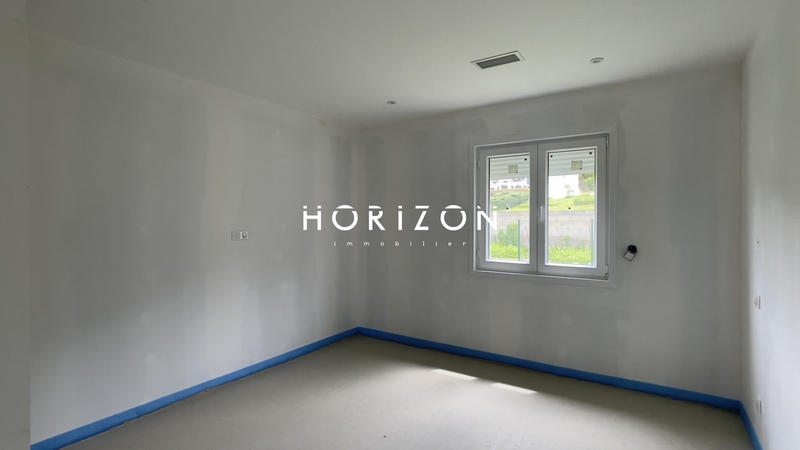 Maison contemporaine - 131 m² - 4 pièces