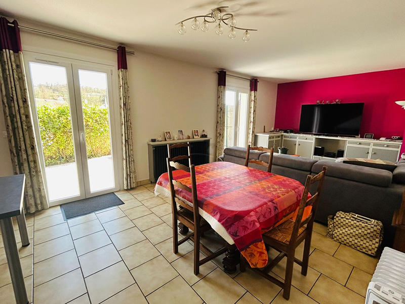 Maison - 93 m² - 5 pièces