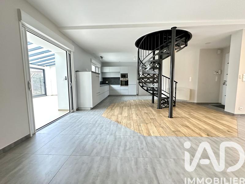 Maison - 168 m² - 6 pièces