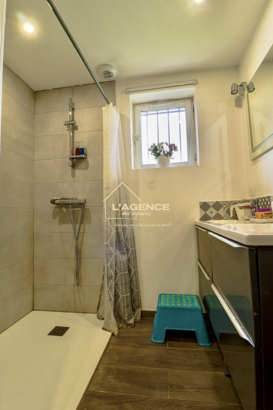 Maison - 150 m² - 9 pièces