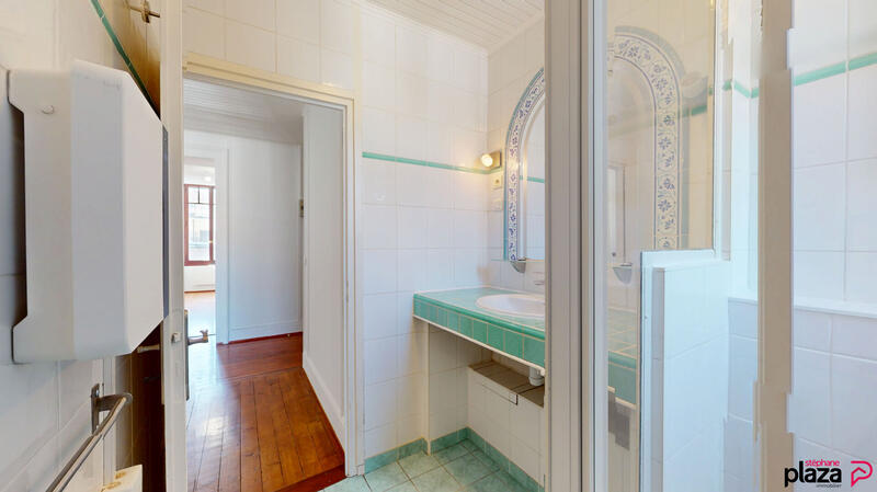 Appartement - 70 m² - 4 pièces