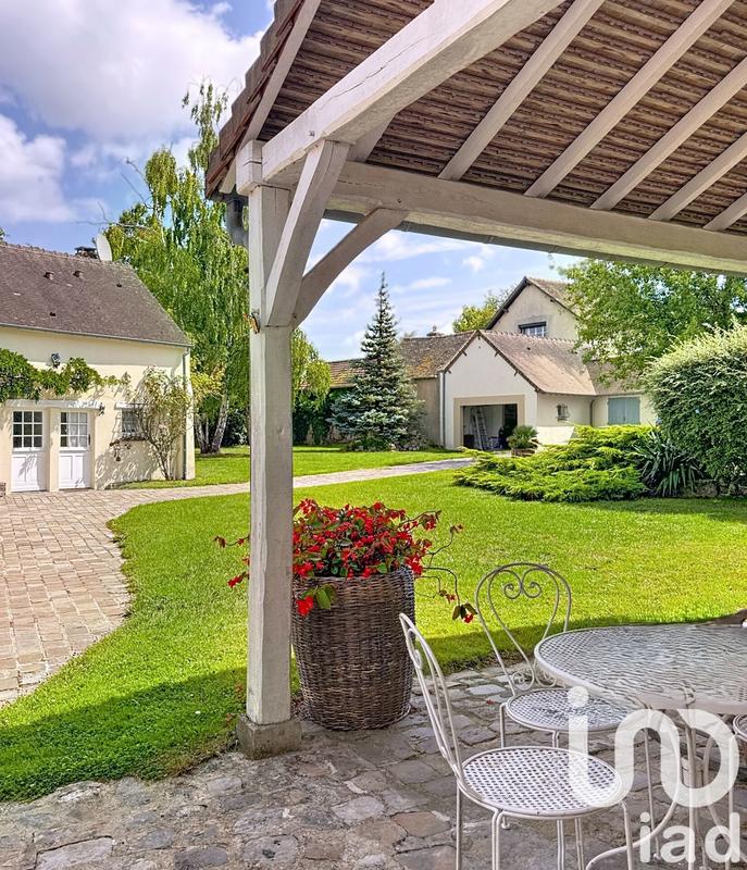 Maison de village - 570 m² - 15 pièces