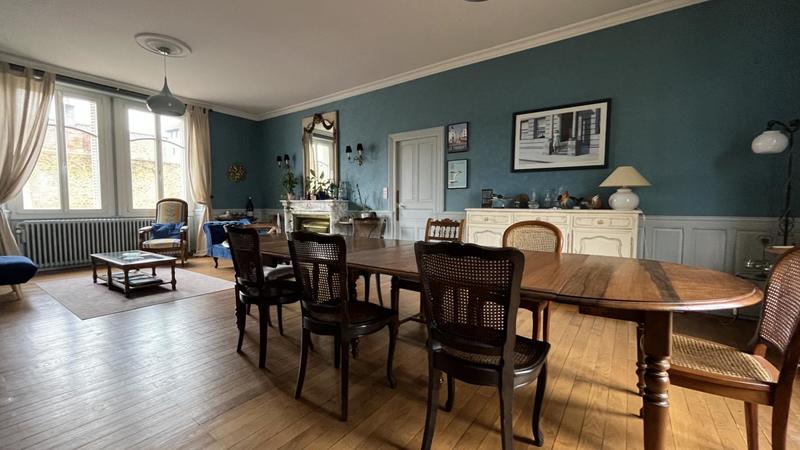 Maison bourgeoise - 300 m² - 8 pièces