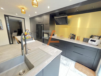 Maison - 130 m² - 4 pièces