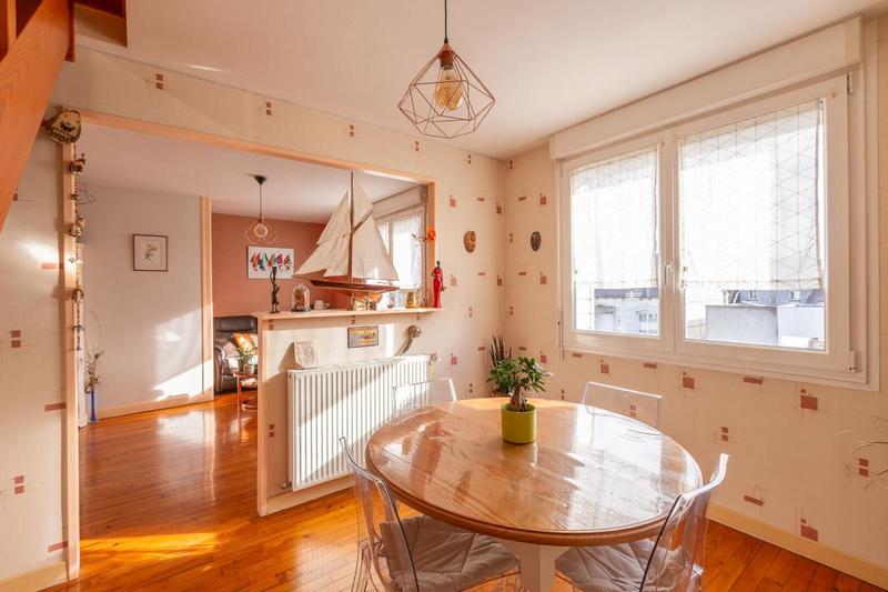 Maison - 82 m² - 4 pièces