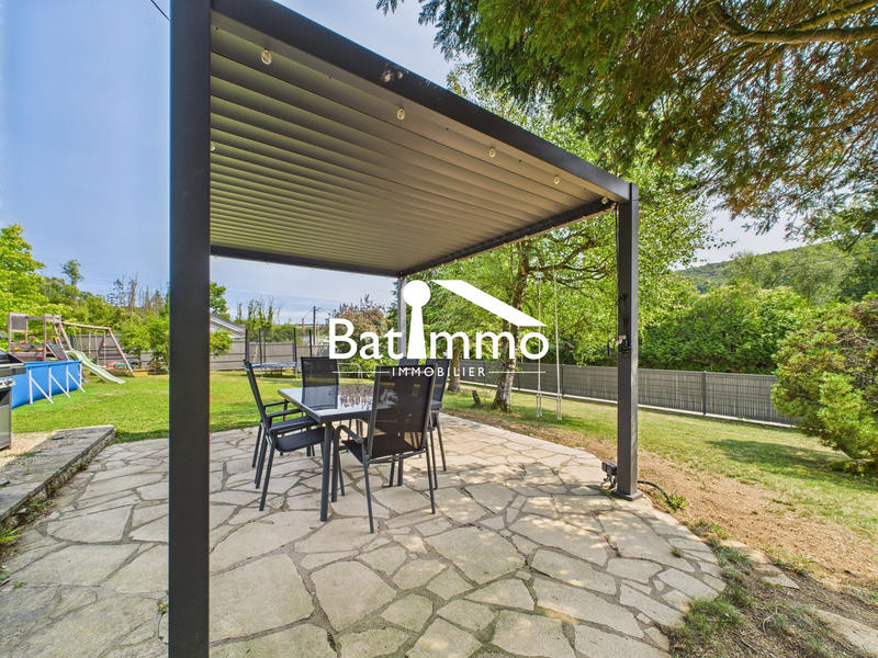 Maison - 121 m² - 5 pièces