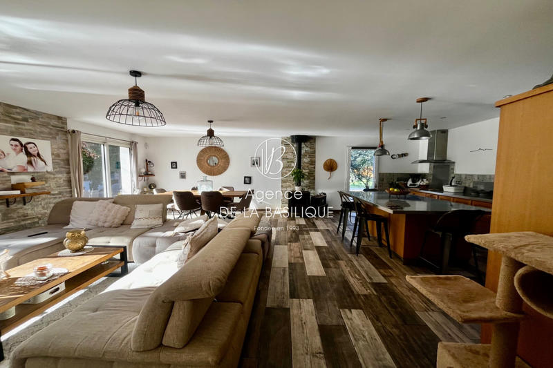 Maison - 147 m² - 5 pièces