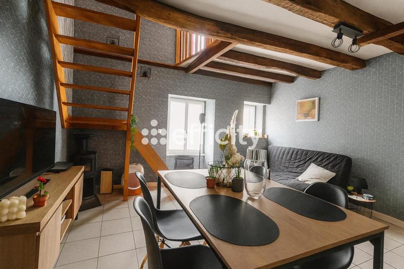 Immeuble - 99 m² - 6 pièces