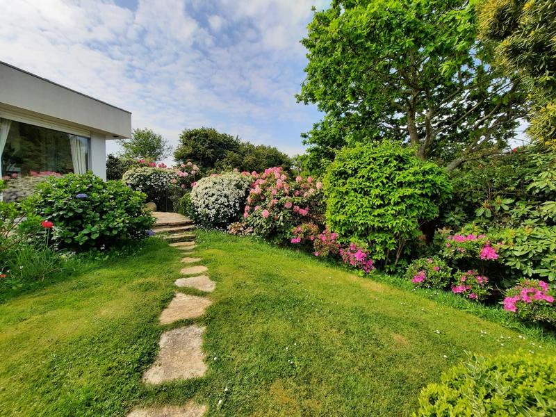 Maison - 196 m² - 8 pièces