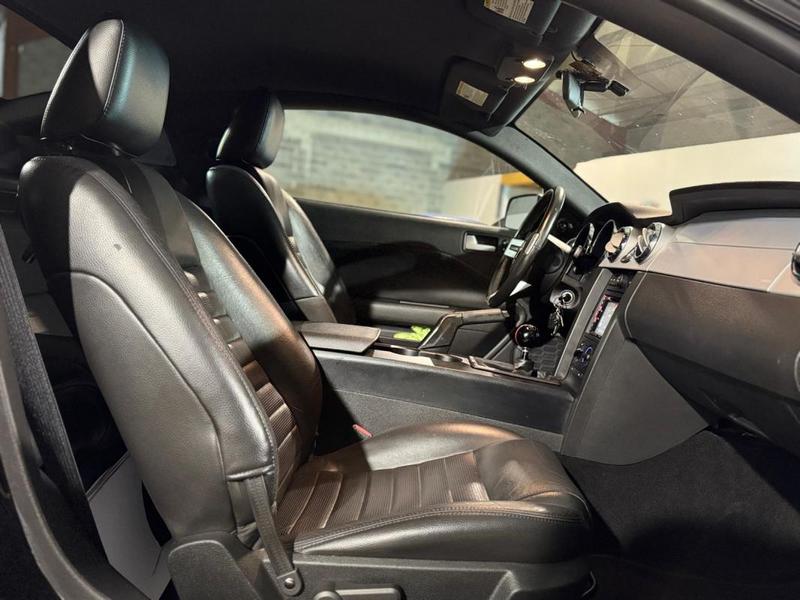 Ford Mustang Coupé Gt 4.6 V8 305ch Feux xénons, Caméra de recul, Poste Alpine