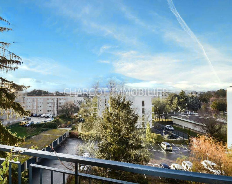 Appartement - 103 m² - 5 pièces