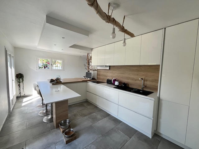 Villa - 145 m² - 5 pièces