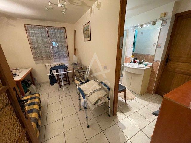 Maison - 143 m² - 7 pièces