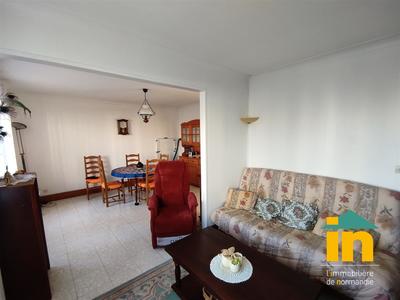 Maison de ville - 67 m² - 4 pièces