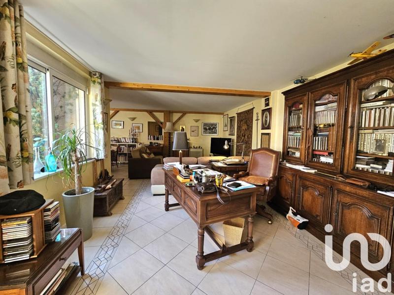 Maison - 220 m² - 8 pièces