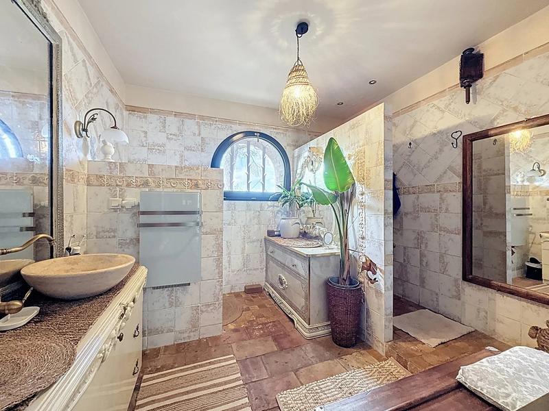 Bastide - 203 m² - 7 pièces