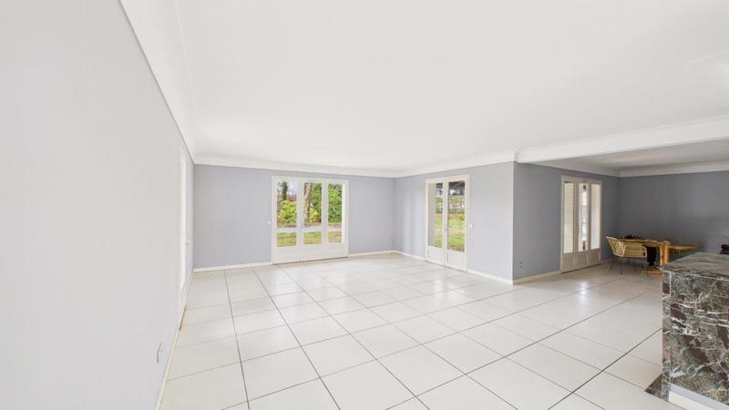 Maison - 180 m² - 6 pièces