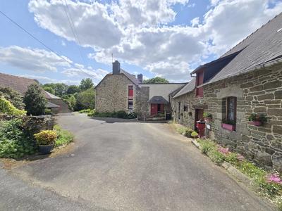 Maison de village - 135 m² - 6 pièces