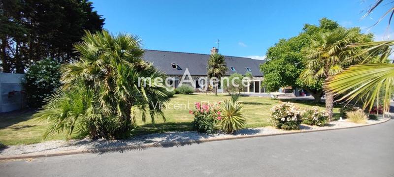 Maison - 204 m² - 7 pièces