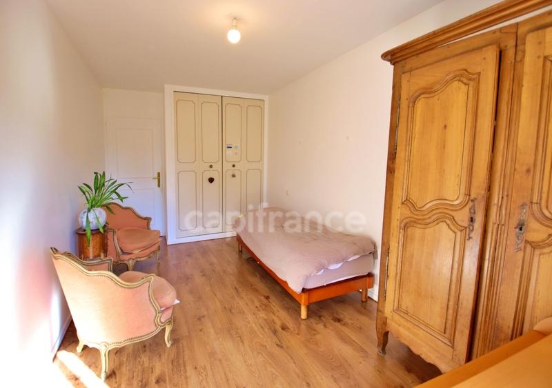 Appartement - 102 m² - 4 pièces