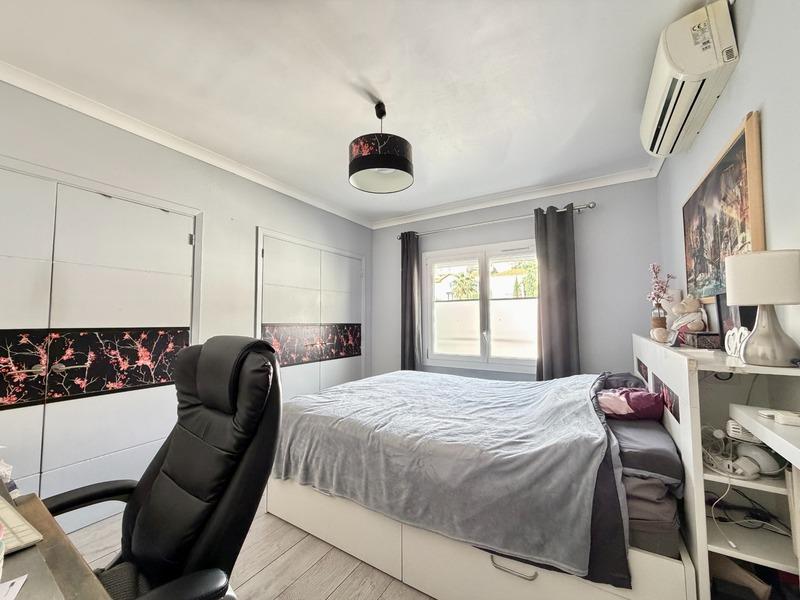 Appartement - 80 m² - 4 pièces