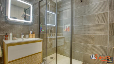 Appartement - 100 m² - 5 pièces