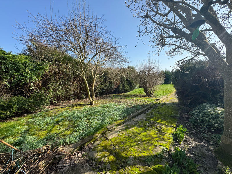 Maison - 220 m² - 8 pièces