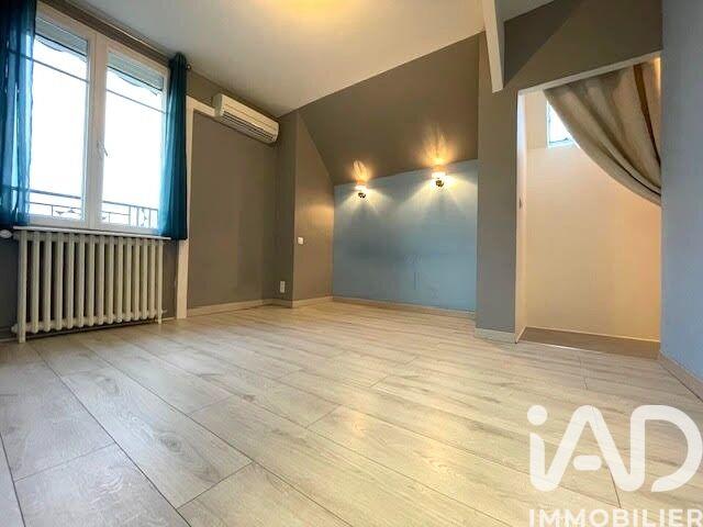 Maison - 122 m² - 6 pièces