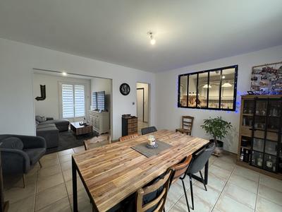 Maison - 94 m² - 4 pièces