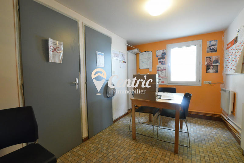 Local d'activités - 300 m²