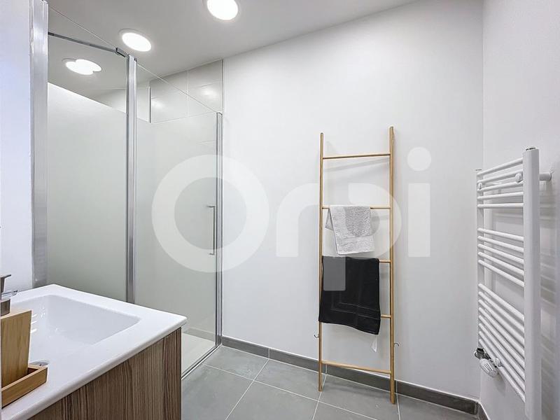 Appartement - 101 m² - 4 pièces