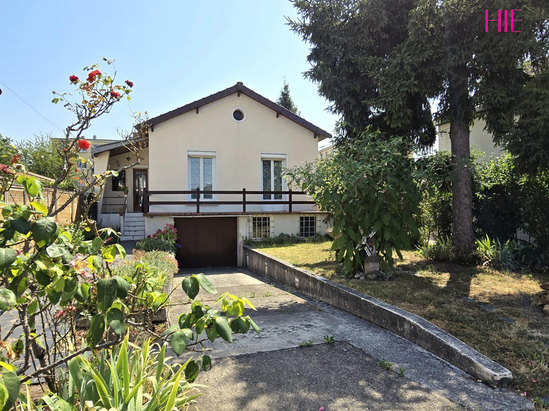 Maison traditionnelle - 65 m² - 4 pièces