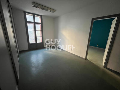 Local d'activité / Entrepôt - 84 m² - 5 pièces