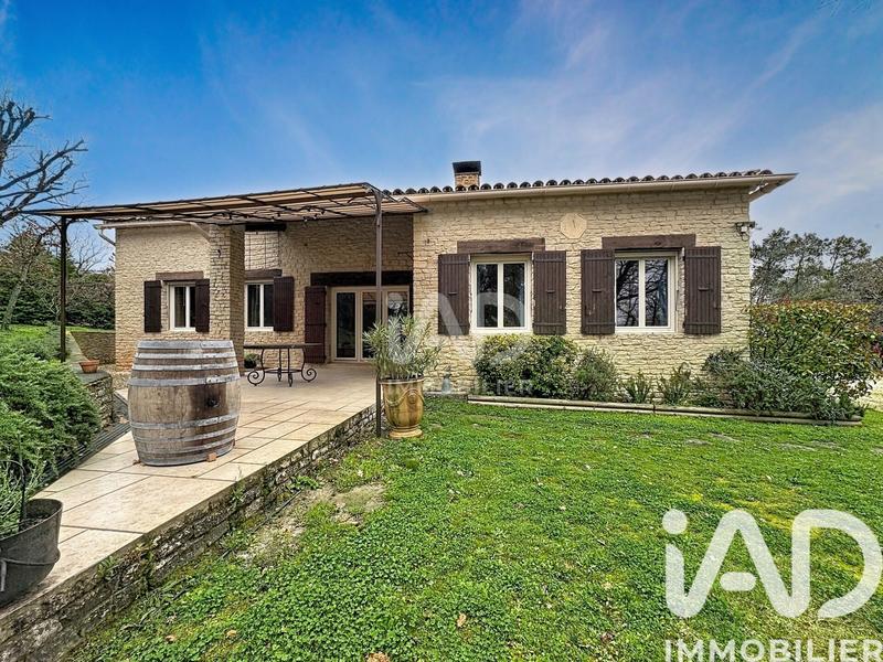 Maison - 140 m² - 7 pièces