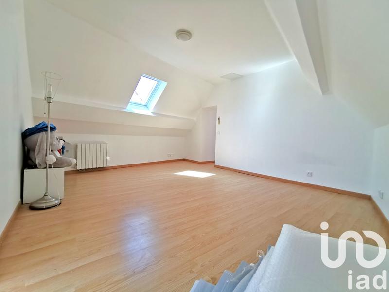 Maison - 210 m² - 9 pièces