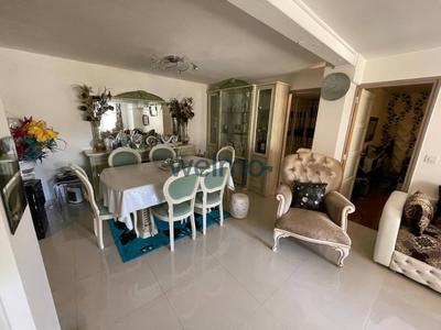 Appartement - 85 m² - 5 pièces