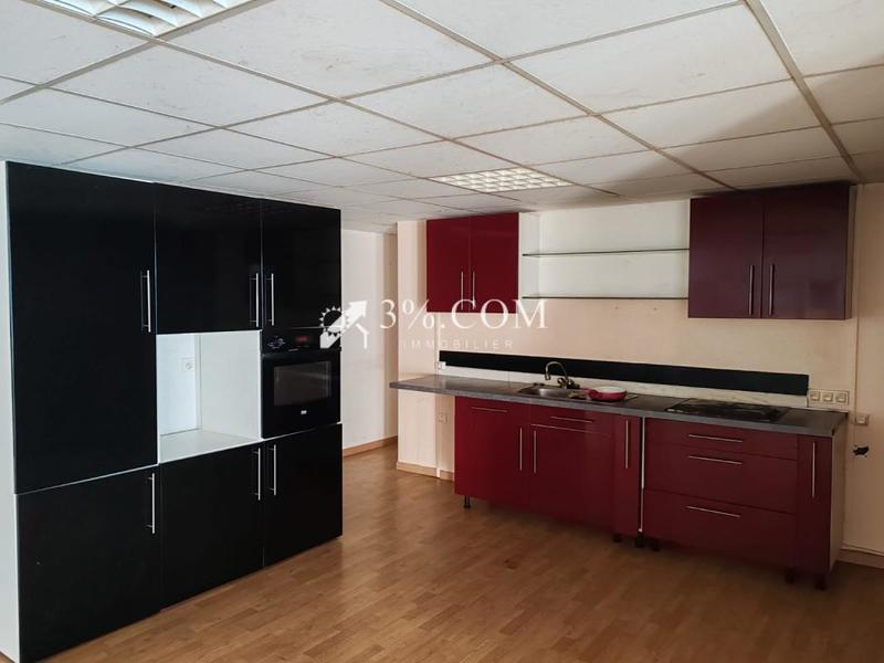 Appartement - 725 m² - 25 pièces