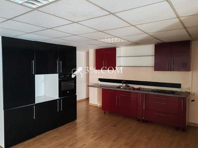 Appartement - 725 m² - 25 pièces