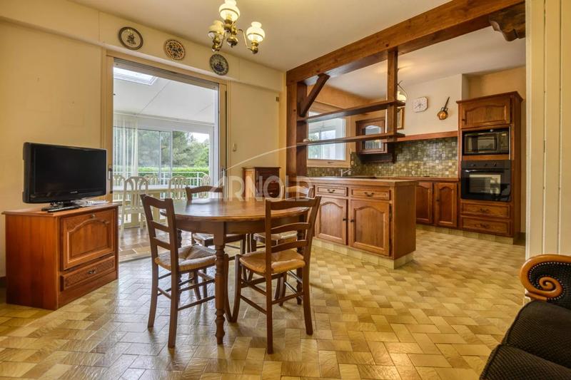Maison - 336 m² - 7 pièces