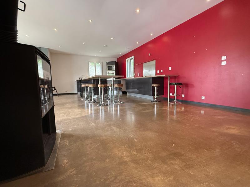 Maison - 152 m² - 6 pièces