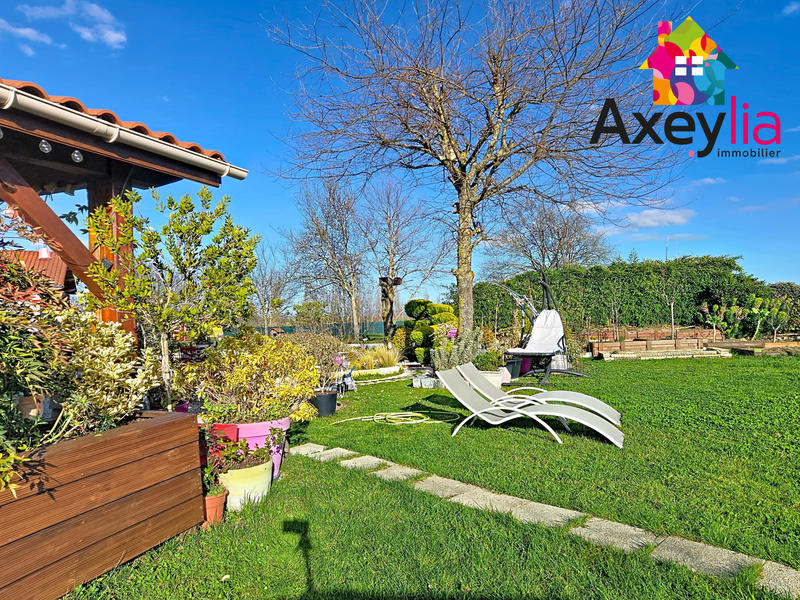 Maison - 98 m² - 5 pièces