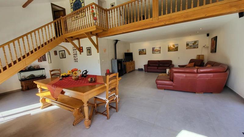 Maison d'architecte - 220 m² - 7 pièces