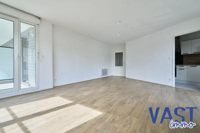 Appartement - 102 m² - 4 pièces