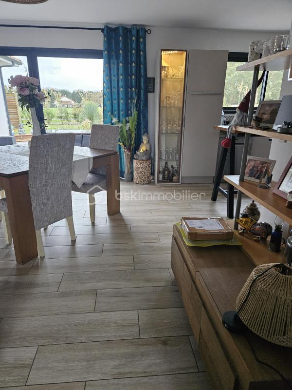 Maison - 110 m² - 4 pièces