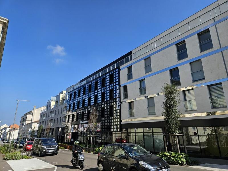 Local commercial - 513 m²