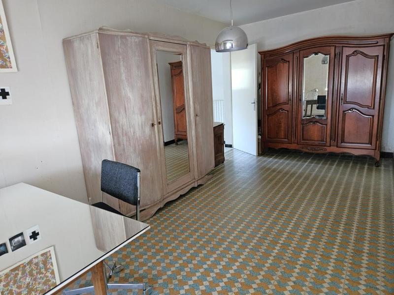 Maison - 229 m² - 8 pièces