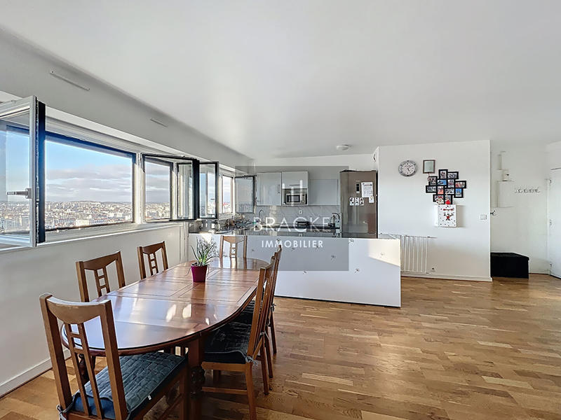 Appartement - 90 m² - 4 pièces