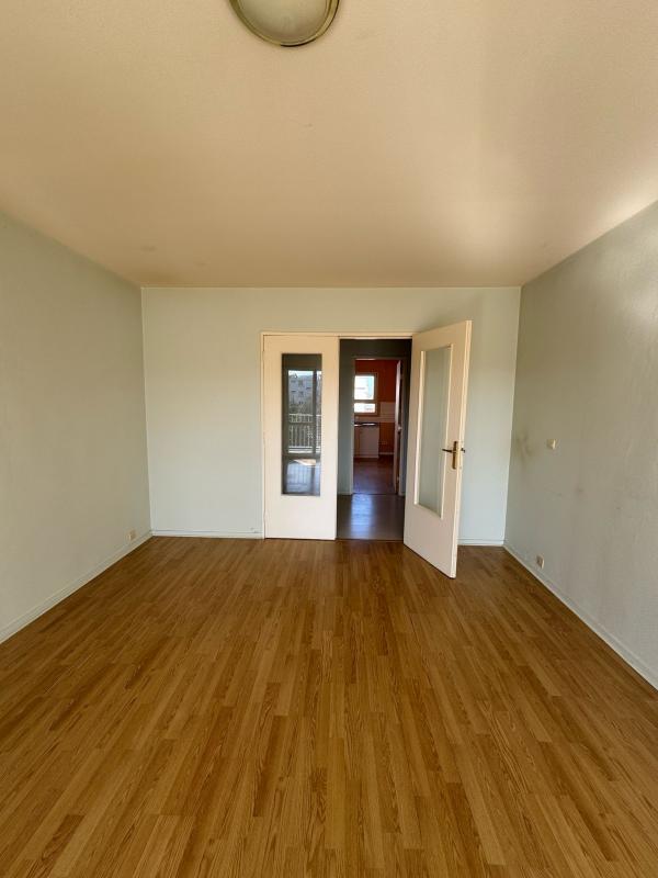 Appartement ancien - 73 m² - 4 pièces