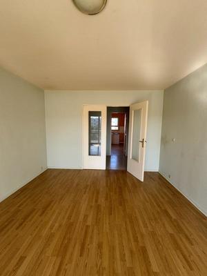 Appartement ancien - 73 m² - 4 pièces